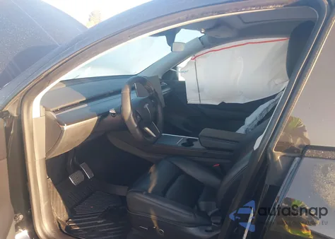 2021 Tesla Model Y Long Range Dual Motor All-Wheel Drive from USA, damaged, VIN 5YJYGAEE3MF159742